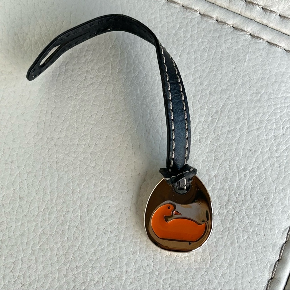 Dooney & Bourke Bag Hang Tag
